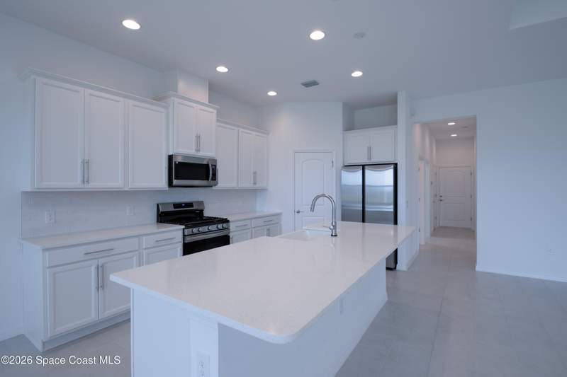 2 bedroom Townhouse at 3088 Pangea Circle, Pangea Park, Melbourne — photo 3