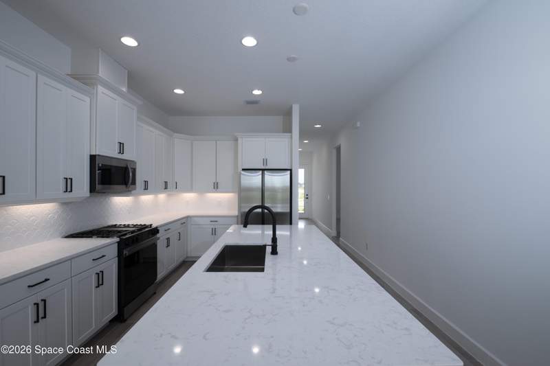 3 bedroom Townhouse at 3300 Galeras Drive, Pangea Park, Melbourne — photo 3