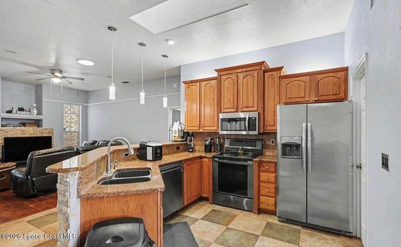 4 bedroom Single Family Residence at 1816 Barrington Circle, Barrington Phase 1, Rockledge — photo 5