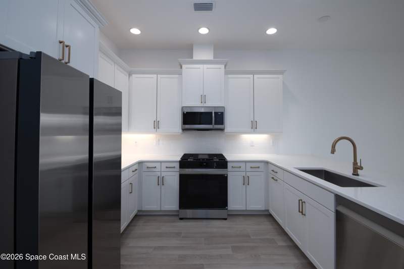 3 bedroom Townhouse at 3371 Galeras Drive, Pangea Park, Melbourne — photo 3