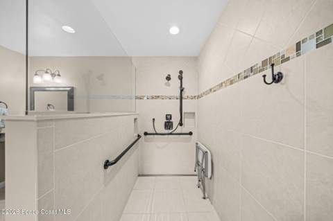 121 Algonquin Terrace, Indian Harbour Beach FL - photo 18 of 55