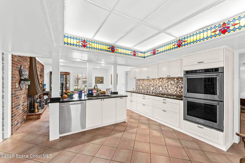 6 bedroom Single Family Residence at 1790 Bayshore Drive, West Point Add To Snug Harbor Est, Cocoa Beach — photo 4