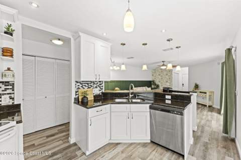 1018 Villa Drive, Melbourne FL - photo 18 of 41