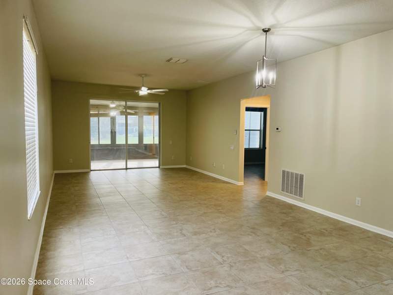 3 bedroom Single Family Residence at 1639 Dittmer Circle, Waterstone Plat 1 Pud, Palm Bay — photo 4