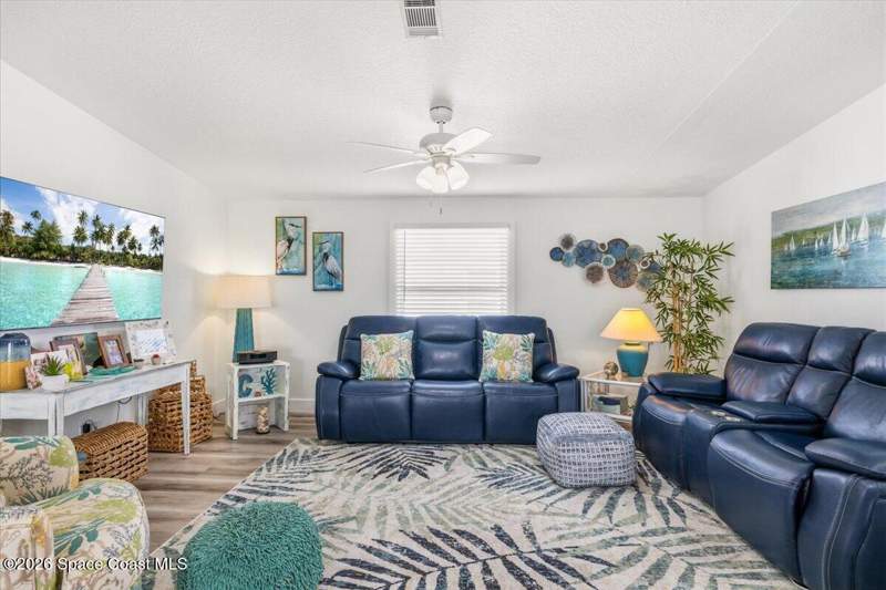 4 bedroom Manufactured Home at 487 N Marlin Circle, Barefoot Bay Unit 1, Barefoot Bay — photo 3