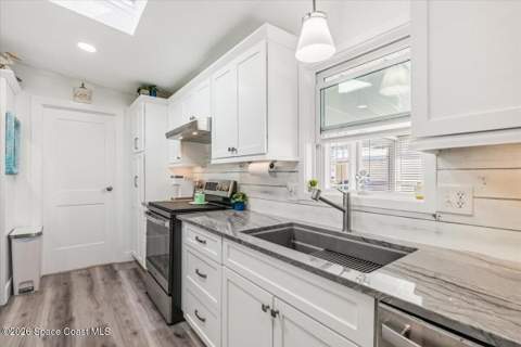 487 N Marlin Circle, Barefoot Bay FL - photo 15 of 36