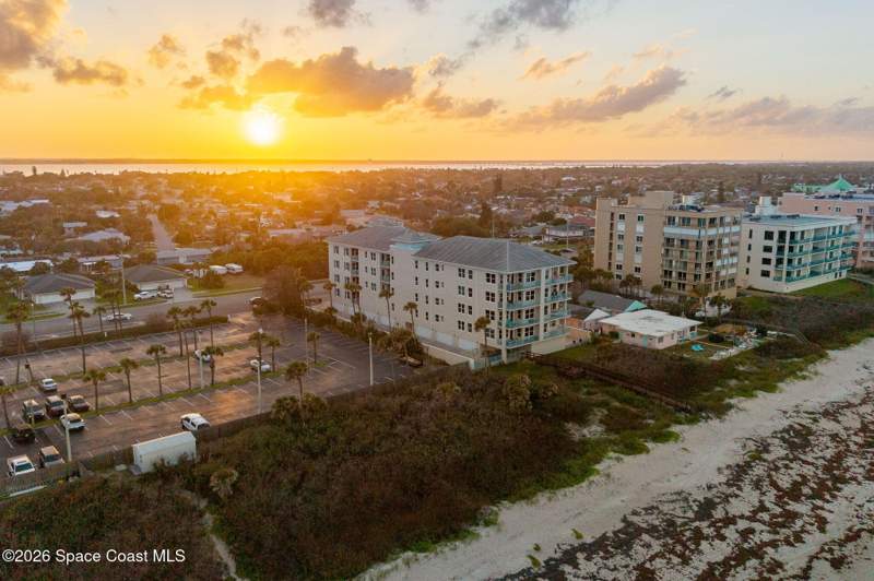 3 bedroom Condominium at 1725 N Highway A1a #304, Abacos, Indialantic — photo 2