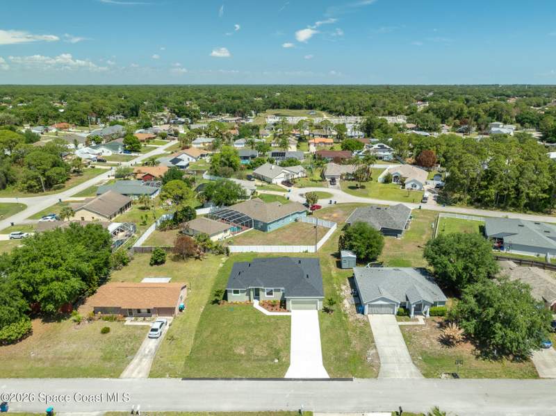 4 bedroom Single Family Residence at 680 Londonderry Circle, Port Malabar Unit 50, Palm Bay — photo 4