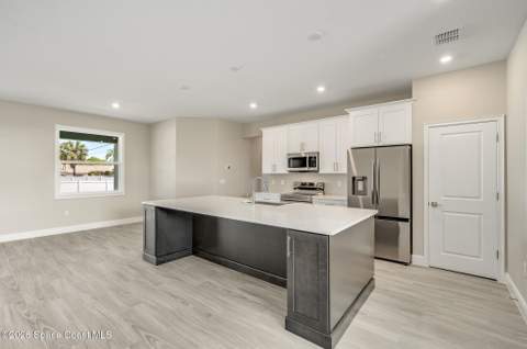 680 Londonderry Circle, Palm Bay FL - photo 14 of 73