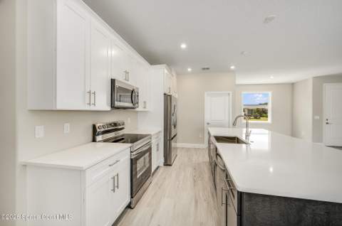 680 Londonderry Circle, Palm Bay FL - photo 19 of 73