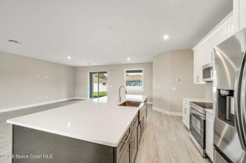 680 Londonderry Circle, Palm Bay FL - photo 21 of 73