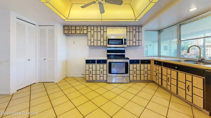4 bedroom Single Family Residence at 3509 Hilltop Lane, Parkchester Unit 1, Cocoa — photo 5