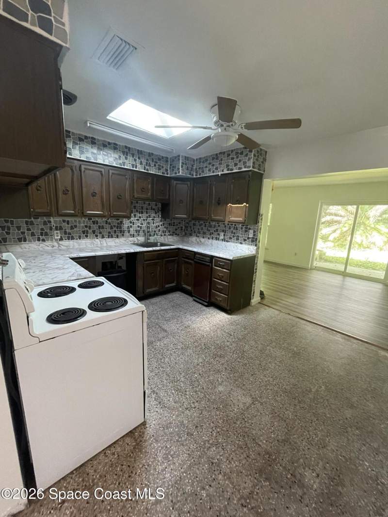 3 bedroom Single Family Residence at 200 N Christmas Hill Road, Titusville, Titusville — photo 5