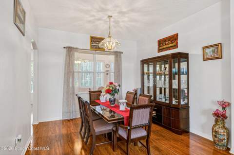 785 SE Parsons Circle, Palm Bay FL - photo 13 of 40