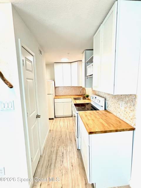 925 Palm Springs Boulevard #C, Indian Harbour Beach FL - photo 10 of 27