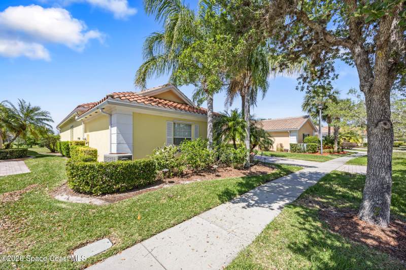 3 bedroom Single Family Residence at 3540 Plume Way, Waterstone Plat 1 Pud, Palm Bay — photo 3