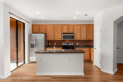 737 Ventura Drive, Satellite Beach FL - photo 12 of 51