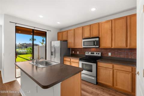737 Ventura Drive, Satellite Beach FL - photo 9 of 51
