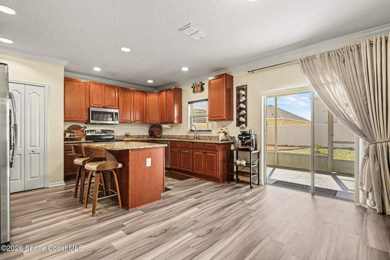 5 bedroom Single Family Residence at 1688 Attilburgh Boulevard, Manchester Lakes Phase 4, West Melbourne — photo 4