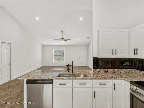 640 Roth Court, Palm Bay FL - photo 11 of 31