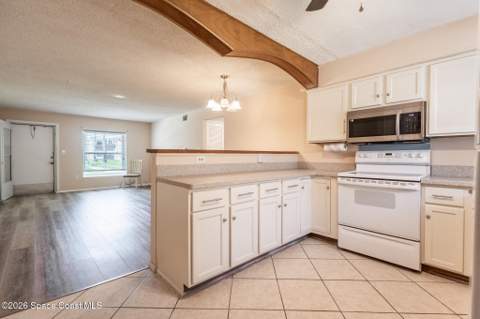 190 E Olmstead Drive #B8, Titusville FL - photo 11 of 28