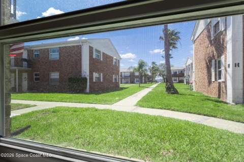 190 E Olmstead Drive #B8, Titusville FL - photo 20 of 28