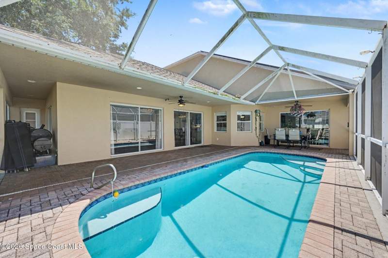 5 bedroom Single Family Residence at 3621 Tipperary Drive, Sunset Lakes Pud Phase X, Merritt Island — photo 4