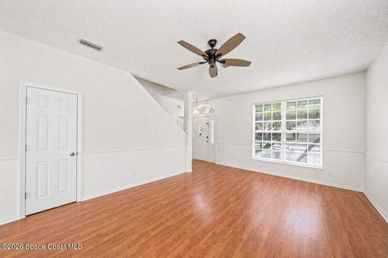 5 bedroom Single Family Residence at 1190 Olde Bailey Lane, Stratford Pointe Phase 1, Melbourne — photo 3