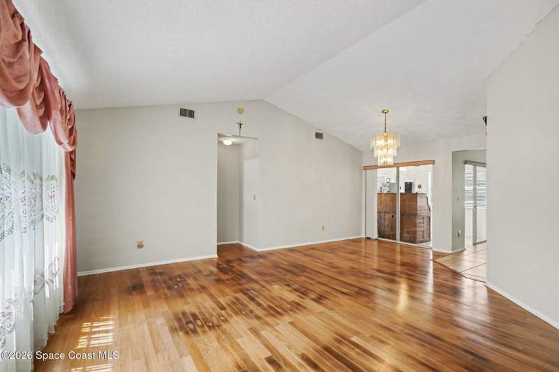 3 bedroom Single Family Residence at 1206 Glencove Avenue, Port Malabar Unit 44, Palm Bay — photo 2