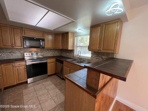 3019 Sea Gate Circle, Merritt Island FL - photo 6 of 22