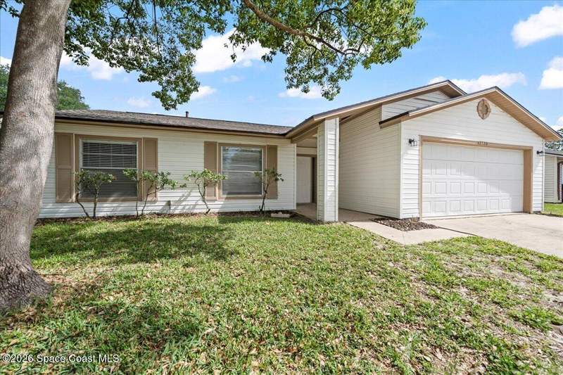 3 bedroom Single Family Residence at 3720 Ranger Street, American Village Pud Stage 4, Titusville — photo 2