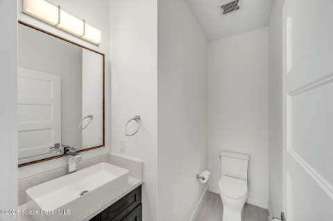 2093 Greenway Drive, Melbourne FL - photo 12 of 51