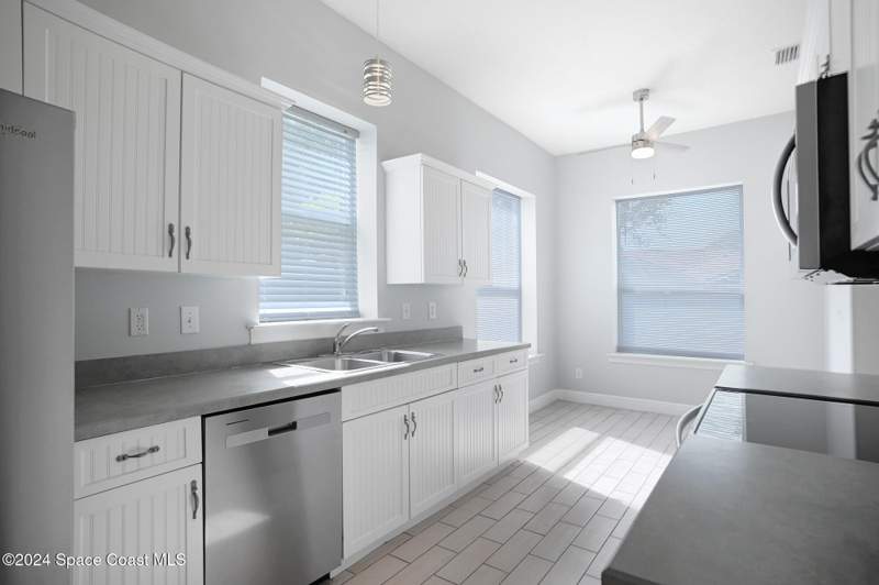 3 bedroom Single Family Residence at 7373 Stuart Avenue, Sunnyland Beach, Melbourne Beach — photo 4