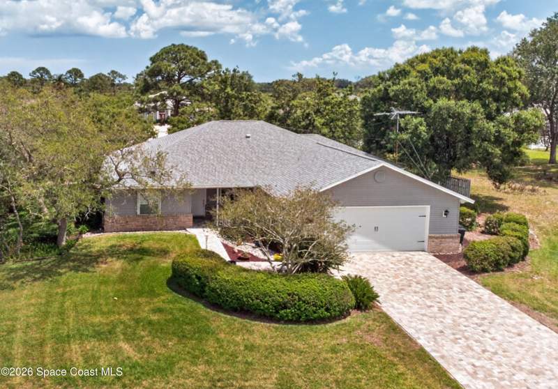5 bedroom Single Family Residence at 1105 Baywood Court, Country Cove, Malabar — photo 2