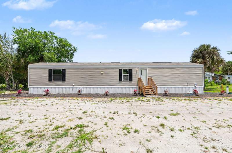 3 bedroom Manufactured Home at 2075 Parrish Road, Titusville, Titusville — photo 3