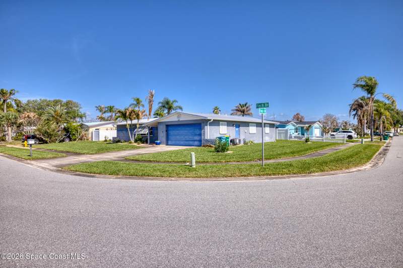 3 bedroom Single Family Residence at 409 Finch Drive, Waterway Estates 5th Addn, Satellite Beach — photo 2