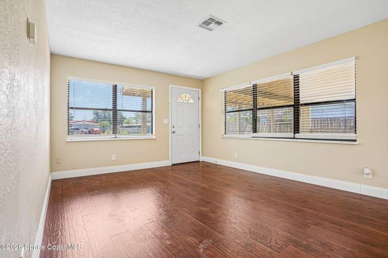 3 bedroom Single Family Residence at 610 East Court, Lenore Addn Unit No 5, Titusville — photo 4