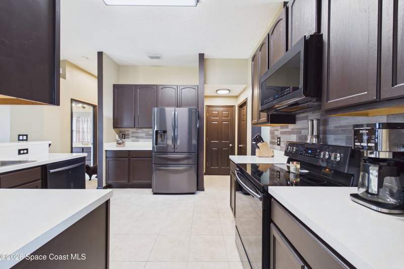 3 bedroom Single Family Residence at 567 Mimosa Street, Port Malabar Unit 31, Palm Bay — photo 3