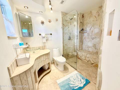339 Harbor Drive, Cape Canaveral FL - photo 9 of 28