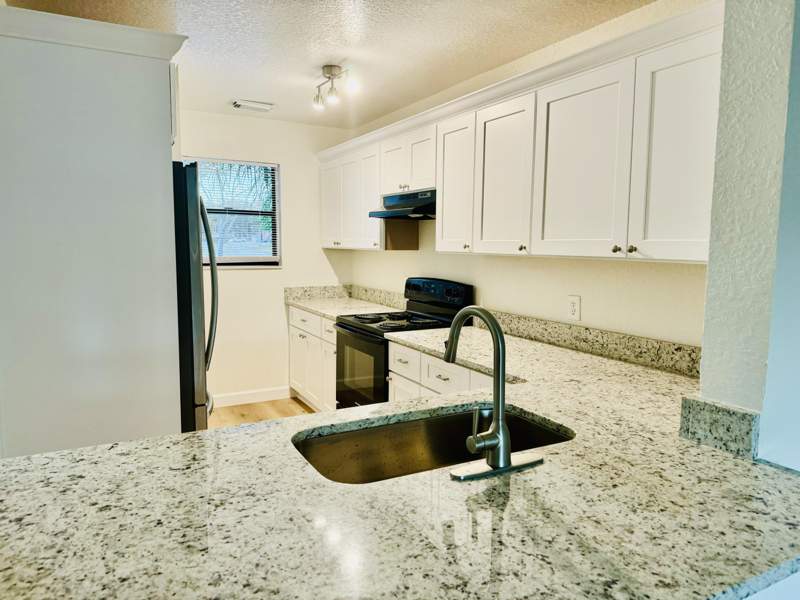 2 bedroom Condominium at 138 Mcneela Drive #138, Garden Square Condo Ph 12-A, Titusville — photo 4