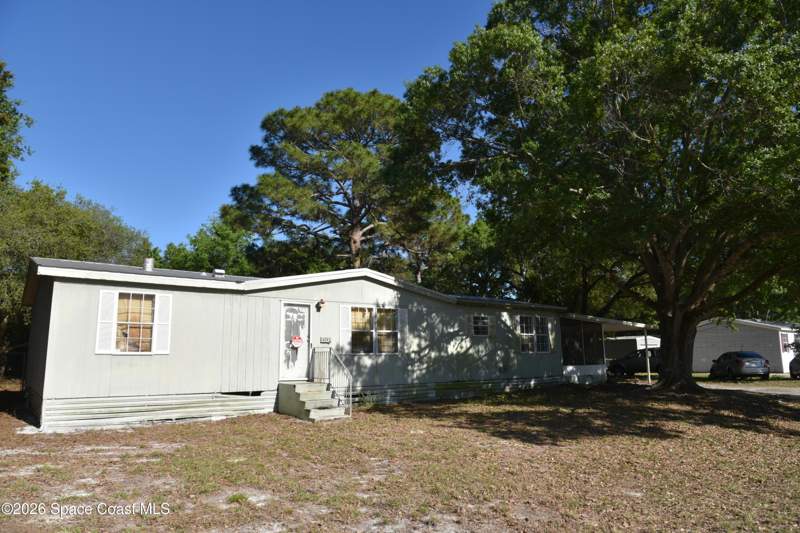 3 bedroom Mobile Home at 4095 Royal Palm Avenue, Royal Palm Estates, Cocoa — photo 3