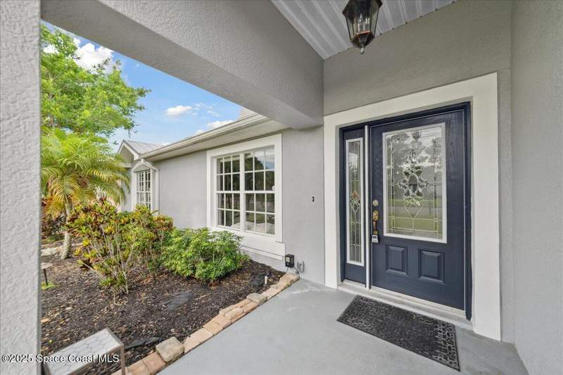 3 bedroom Single Family Residence at 897 Hunters Creek Drive, Hunters Creek Phase II, Melbourne — photo 3