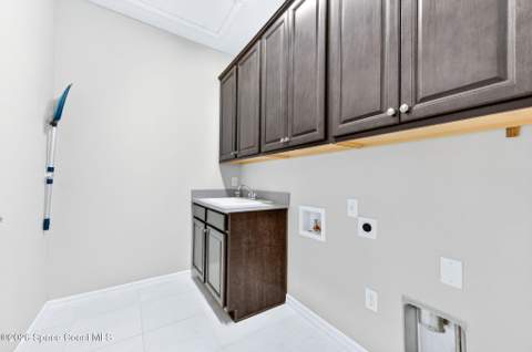 7945 Millbrook Avenue, Melbourne FL - photo 24 of 102