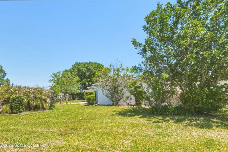 4 bedroom Single Family Residence at 1395 Ashwood Drive, Sunwood Park No 6, Melbourne — photo 4