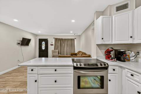 1395 Ashwood Drive, Melbourne FL - photo 10 of 27