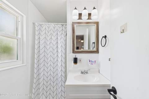 929 Bluewater Drive, Indian Harbour Beach FL - photo 17 of 35