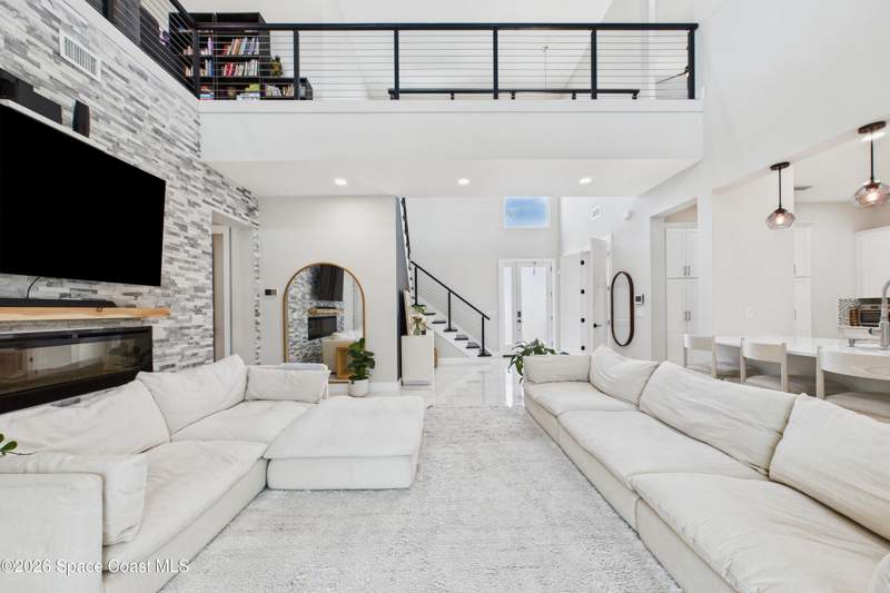 7 bedroom Single Family Residence at 2345 N Riverside Drive, Rio Villa Unit III, Indialantic — photo 4