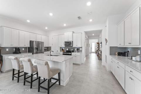 2372 Great Belt Circle, Melbourne FL - photo 7 of 55