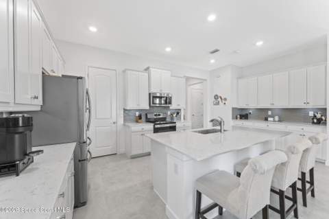 2372 Great Belt Circle, Melbourne FL - photo 8 of 55