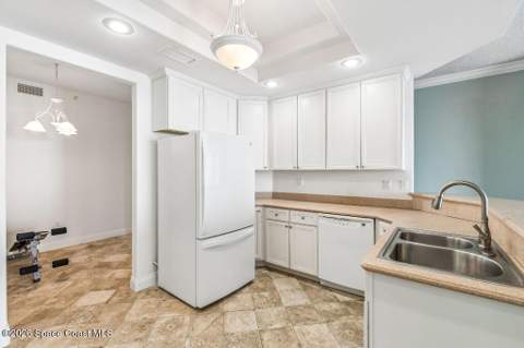 4955 Dixie Highway #503, Palm Bay FL - photo 6 of 60